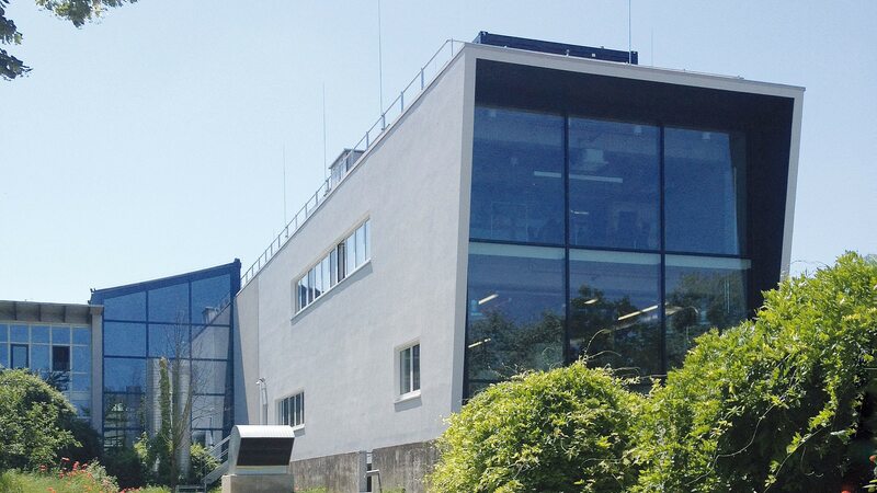 Rückansicht SurTec Deutschland GmbH
